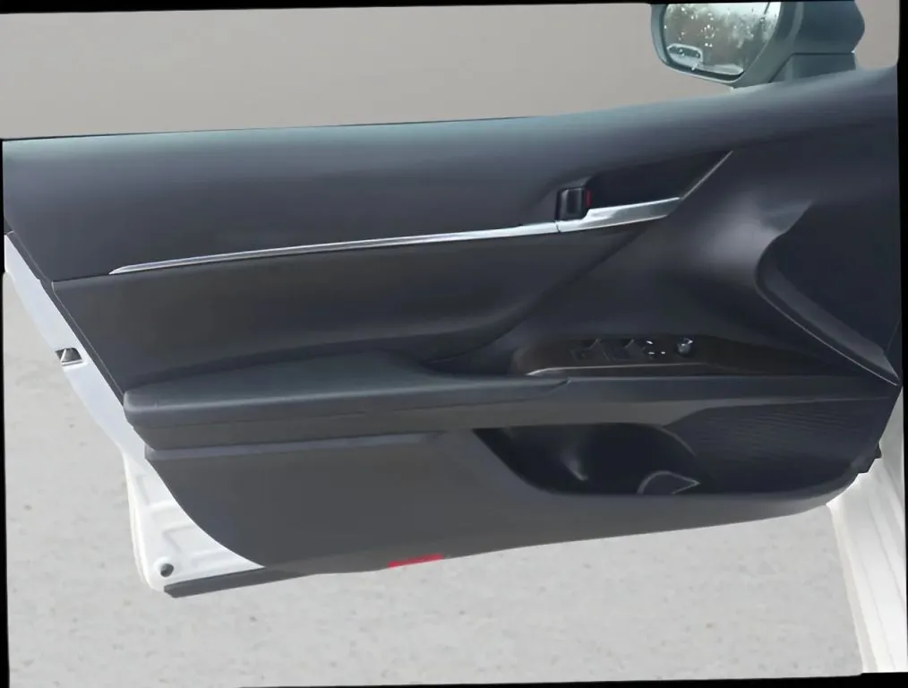 Toyota Camry photo 9