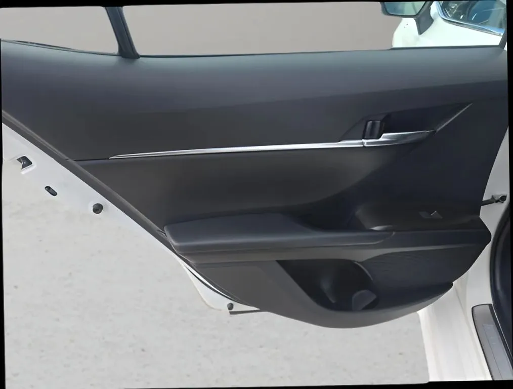 Toyota Camry photo 11
