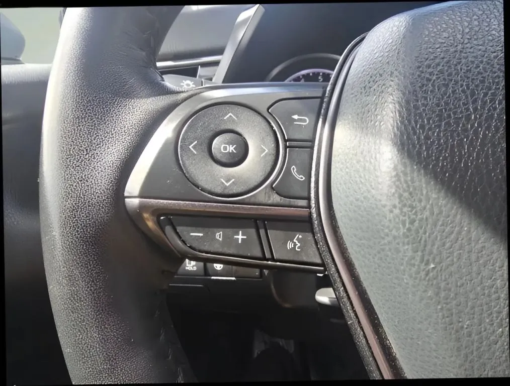 Toyota Camry photo 22