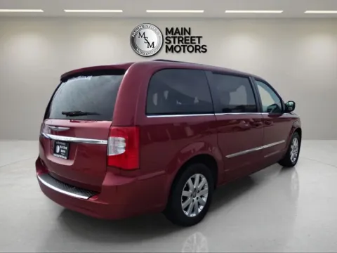 More photos of 2014 Chrysler Town & Country Touring Minivan 4D at Main Street Motors, IN