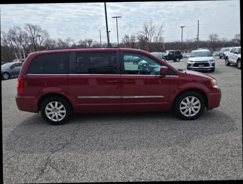 More photos of 2014 Chrysler Town & Country Touring Minivan 4D at Main Street Motors, IN