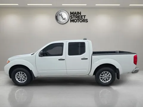 Photos of 2019 Nissan Frontier Crew Cab SV Pickup 4D 5 ft for sale in Portage, IN at Main Street Motors