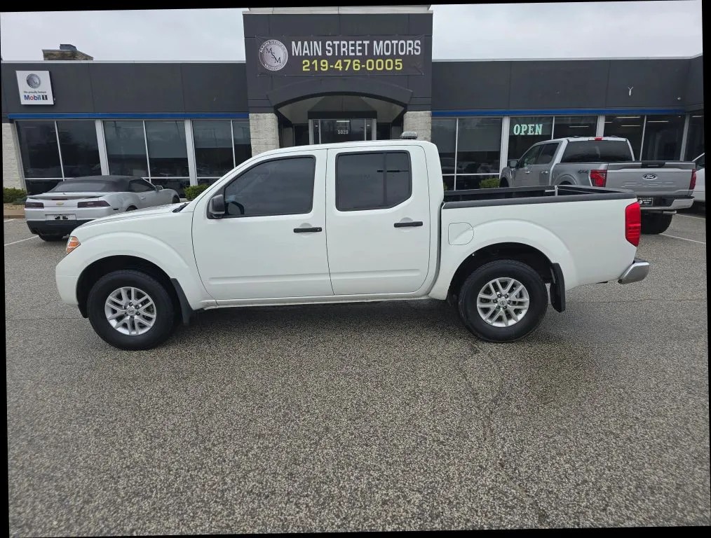 White 2019 Nissan Frontier Crew Cab SV Pickup 4D 5 ft for sale in Portage, IN
