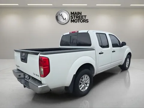More photos of 2019 Nissan Frontier Crew Cab SV Pickup 4D 5 ft at Main Street Motors, IN