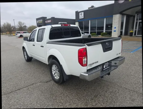 Photos of 2019 Nissan Frontier Crew Cab SV Pickup 4D 5 ft for sale in Portage, IN at Main Street Motors