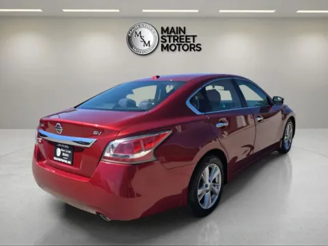 More photos of 2015 Nissan Altima 2.5 SV Sedan 4D at Main Street Motors, IN