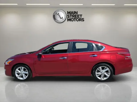 Photos of 2015 Nissan Altima 2.5 SV Sedan 4D for sale in Portage, IN at Main Street Motors