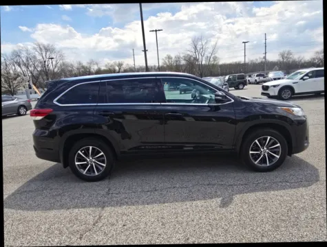 More photos of 2019 Toyota Highlander XLE Sport Utility 4D at Main Street Motors, IN