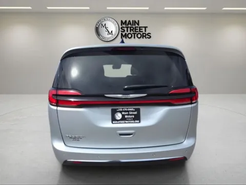 More photos of 2024 Chrysler Pacifica Touring L Van 4D at Main Street Motors, IN