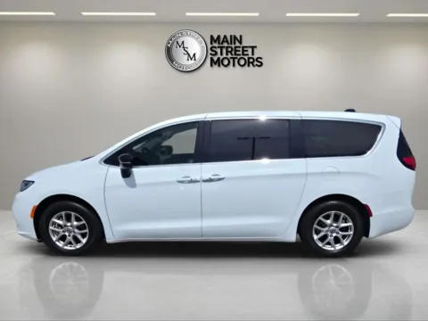 Photos of 2024 Chrysler Pacifica Touring L Van 4D for sale in Portage, IN at Main Street Motors