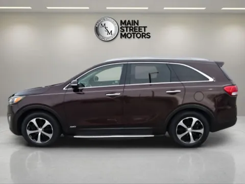 Photos of 2016 Kia Sorento EX Sport Utility 4D for sale in Portage, IN at Main Street Motors