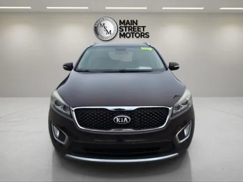 More photos of 2016 Kia Sorento EX Sport Utility 4D at Main Street Motors, IN