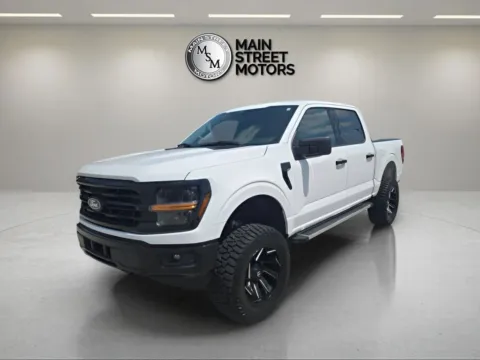 White 2025 Ford F-150 SuperCrew Cab XLT Pickup 4D 5 1/2 ft for sale in Portage, IN