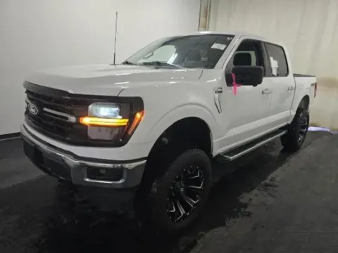 White 2024 Ford F-150 SuperCrew Cab XLT Pickup 4D 5 1/2 ft for sale in Portage, IN