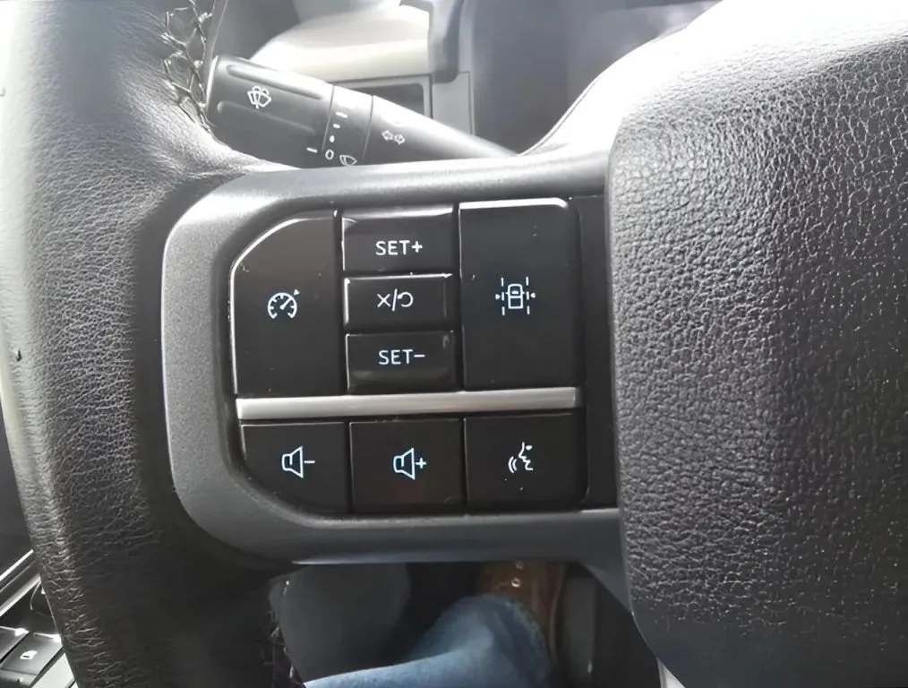 Ford F-150 photo 21