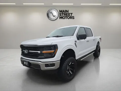 White 2024 Ford F-150 SuperCrew Cab XLT Pickup 4D 5 1/2 ft for sale in Portage, IN