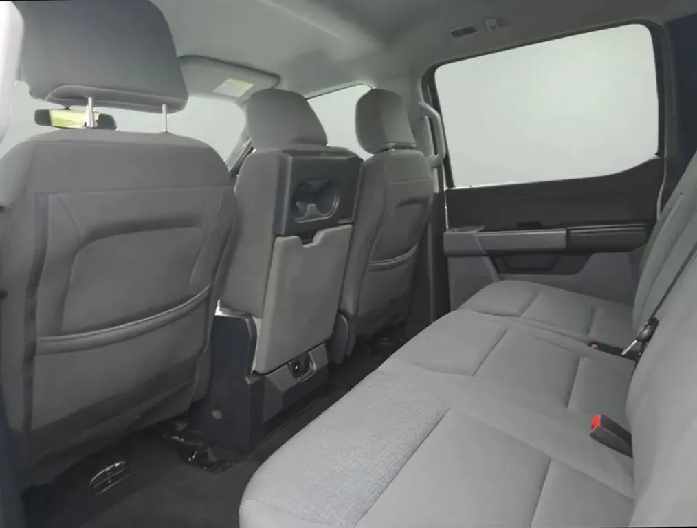 Ford F-150 photo 12