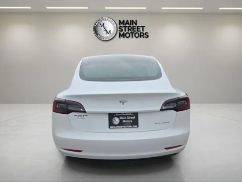 More photos of 2018 Tesla Model 3 Long Range Sedan 4D at Main Street Motors, IN
