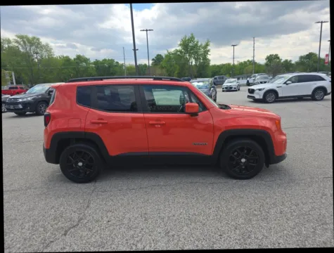 More photos of 2021 Jeep Renegade Latitude Sport Utility 4D at Main Street Motors, IN