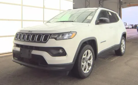 White 2025 Jeep Compass Latitude Sport Utility 4D for sale in Portage, IN