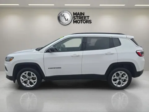 Photos of 2025 Jeep Compass Latitude Sport Utility 4D for sale in Portage, IN at Main Street Motors