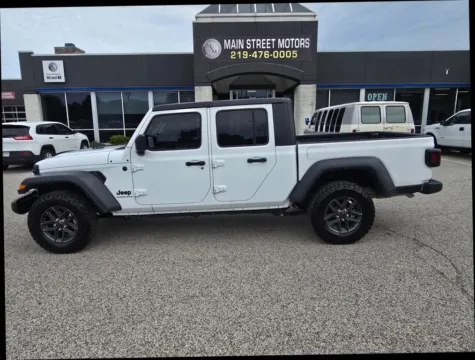 White 2025 Jeep Gladiator Sport S Pickup 4D 5 ft for sale in Portage, IN