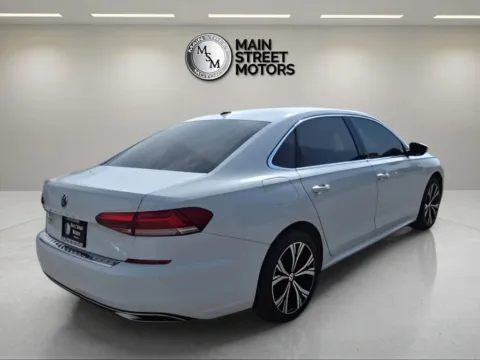 More photos of 2021 Volkswagen Passat SE Sedan 4D at Main Street Motors, IN