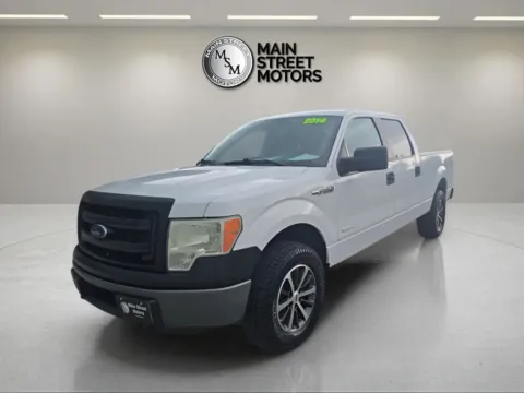 White 2014 Ford F-150 SuperCrew Cab XL Pickup 4D 6 1/2 ft for sale in Portage, IN