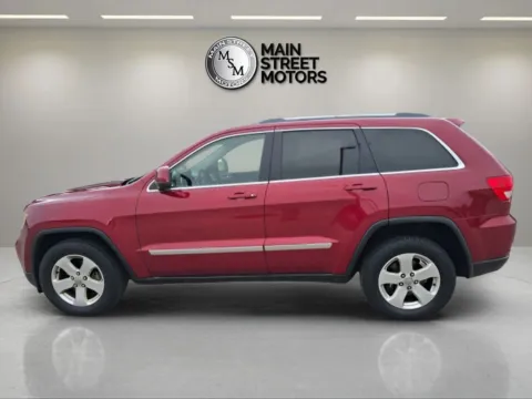 Photos of 2012 Jeep Grand Cherokee Laredo Sport Utility 4D for sale in Portage, IN at Main Street Motors