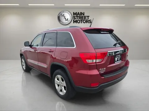 Another view of 2012 Jeep Grand Cherokee Laredo Sport Utility 4D for sale in Portage, IN at Main Street Motors