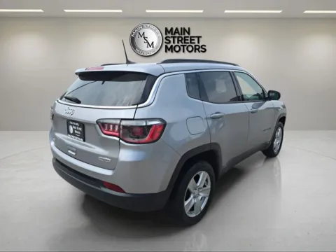 More photos of 2022 Jeep Compass Latitude Sport Utility 4D at Main Street Motors, IN