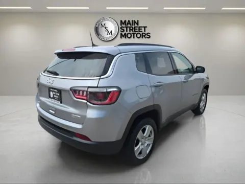 More photos of 2022 Jeep Compass Latitude Sport Utility 4D at Main Street Motors, IN
