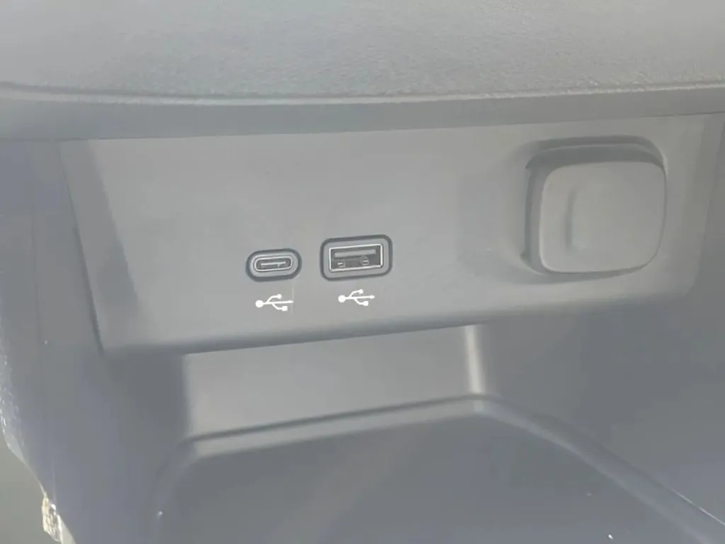 Buick Envista photo 29