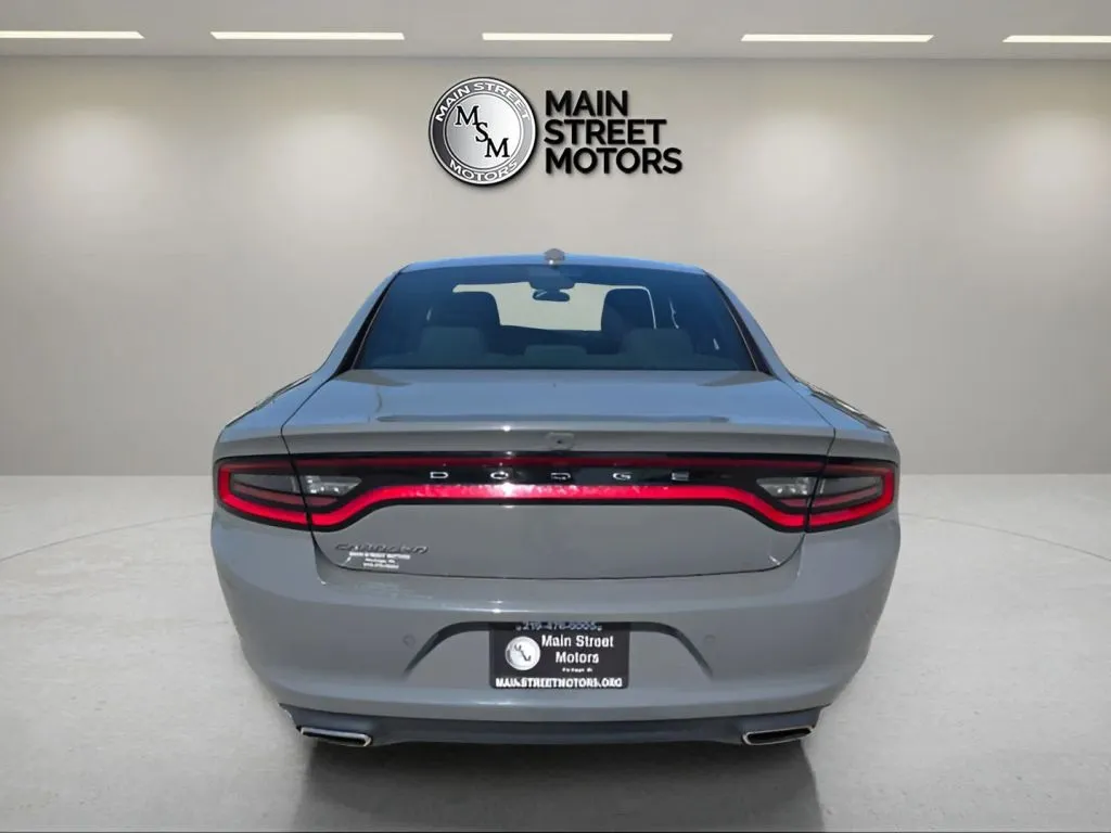 Dodge Charger photo 4
