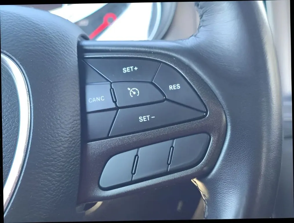Dodge Charger photo 24