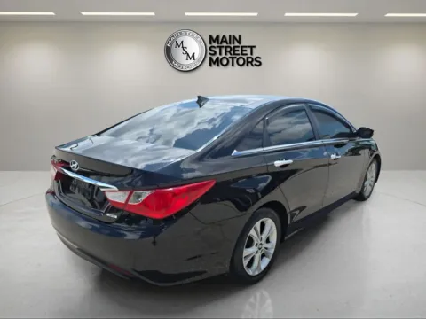 More photos of 2013 Hyundai Sonata Limited Sedan 4D at Main Street Motors, IN