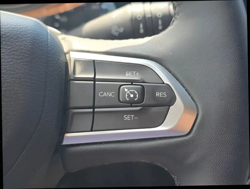 Jeep Compass photo 24