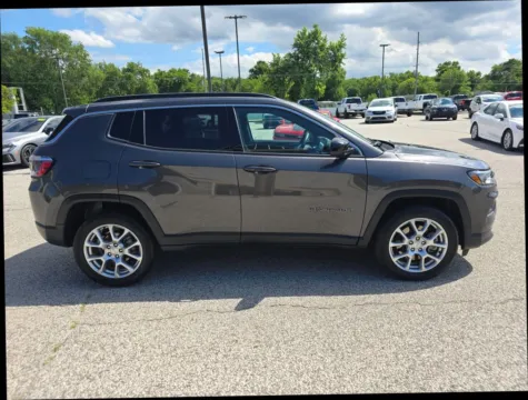 More photos of 2023 Jeep Compass Latitude Lux Sport Utility 4D at Main Street Motors, IN