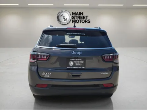 More photos of 2023 Jeep Compass Latitude Lux Sport Utility 4D at Main Street Motors, IN