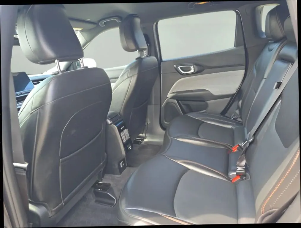 Jeep Compass photo 12