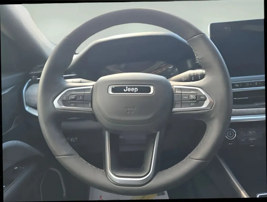 Jeep Compass photo 16