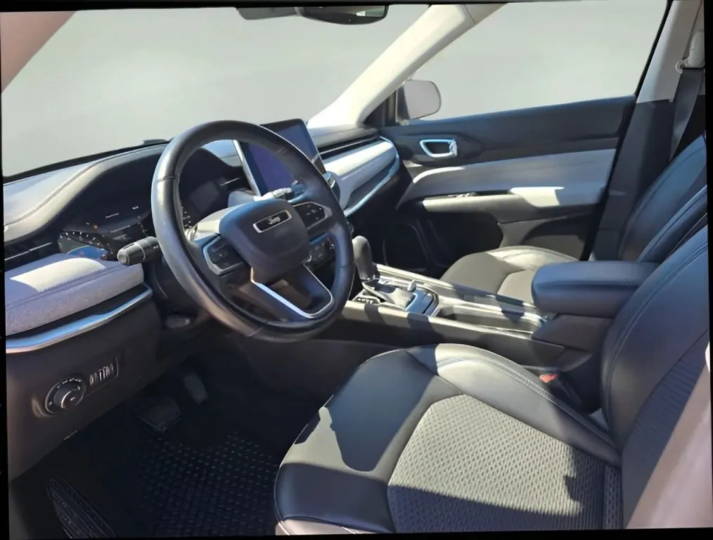Jeep Compass photo 10