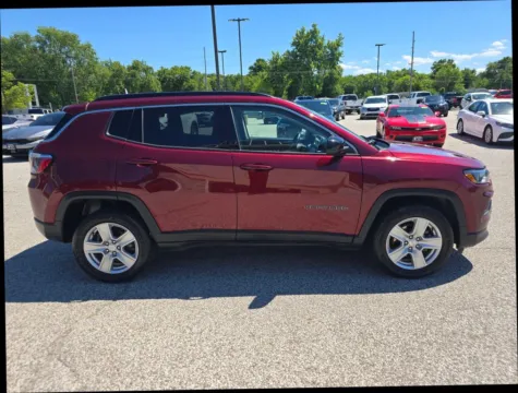 More photos of 2022 Jeep Compass Latitude Sport Utility 4D at Main Street Motors, IN