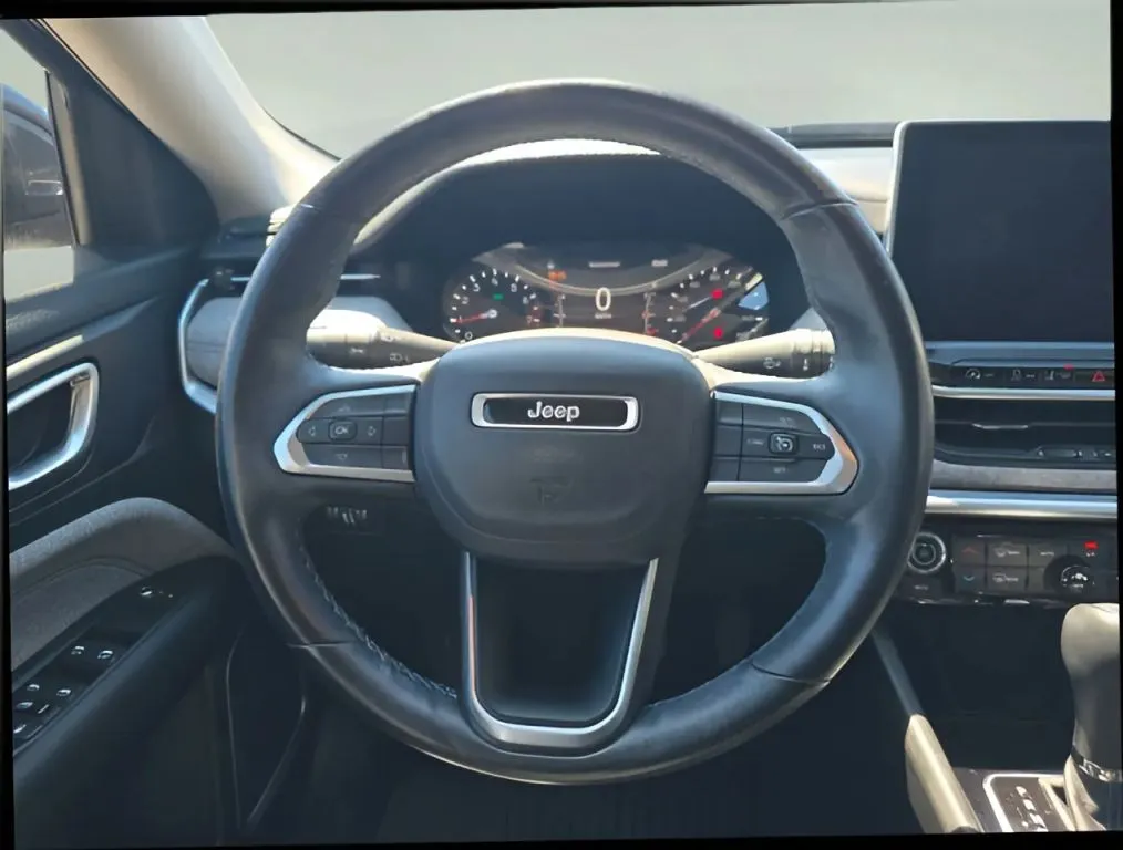 Jeep Compass photo 16