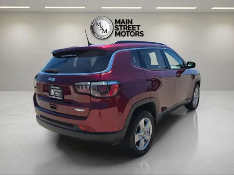 More photos of 2022 Jeep Compass Latitude Sport Utility 4D at Main Street Motors, IN