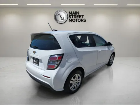 More photos of 2017 Chevrolet Sonic LT Hatchback 4D at Main Street Motors, IN