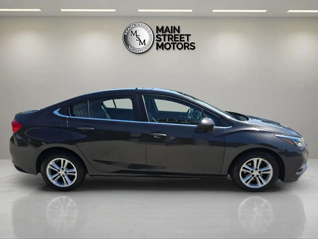 Chevrolet Cruze photo 6