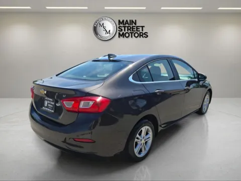 More photos of 2017 Chevrolet Cruze LT Sedan 4D at Main Street Motors, IN