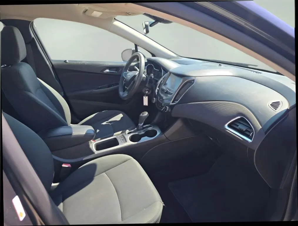 Chevrolet Cruze photo 21