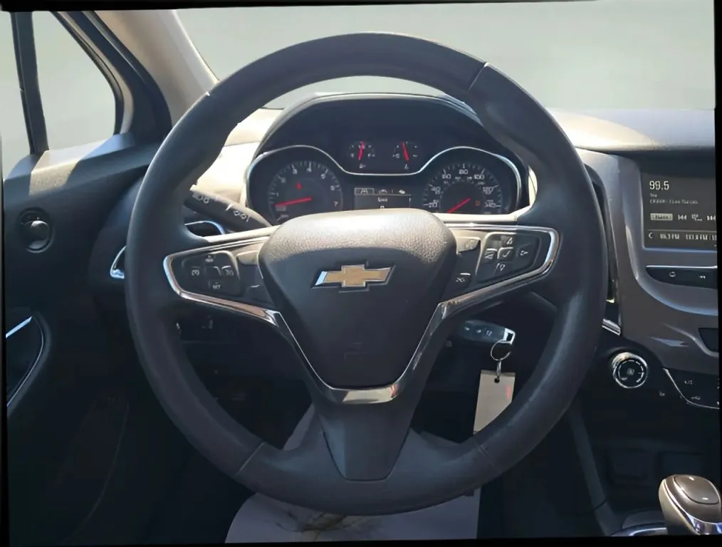 Chevrolet Cruze photo 16